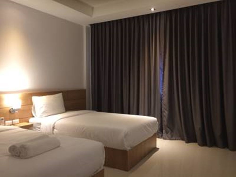 B Boutique Residence Szuratthani Kültér fotó